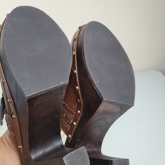 RULE Steve Madden, brown heel plataform - Picture 6 of 12